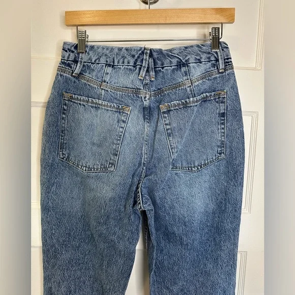 Good American Good '90s Icon Jean in Indigo065 - Picture 12 of 17